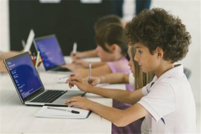 核桃星球編程加盟市場前景分析 教育行業軟件開發的新機遇